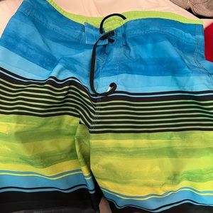 Men’s Medium Size 32 O’Neill Swimsuit